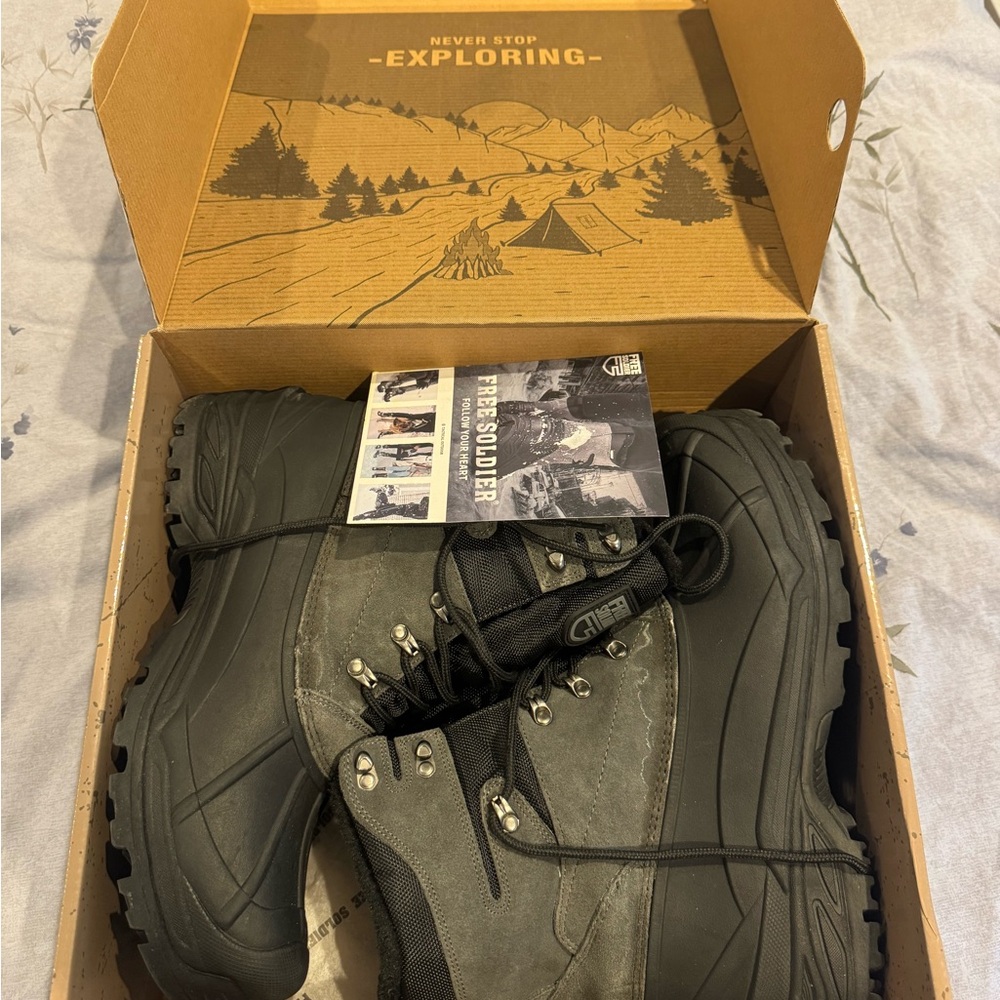 Men's Black Snow Boots